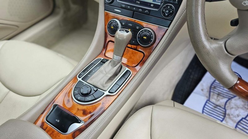 MERCEDES-BENZ SL