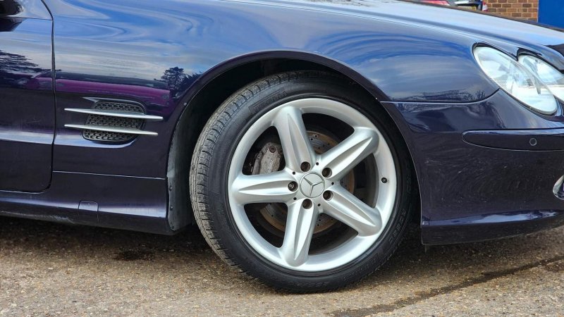 MERCEDES-BENZ SL