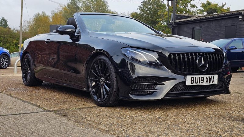 MERCEDES-BENZ E CLASS