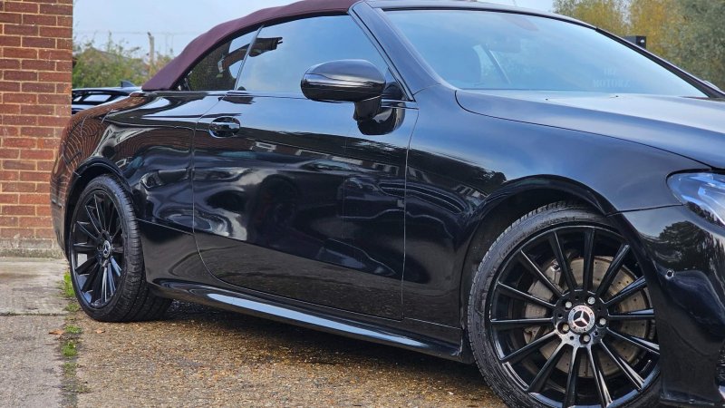MERCEDES-BENZ E CLASS