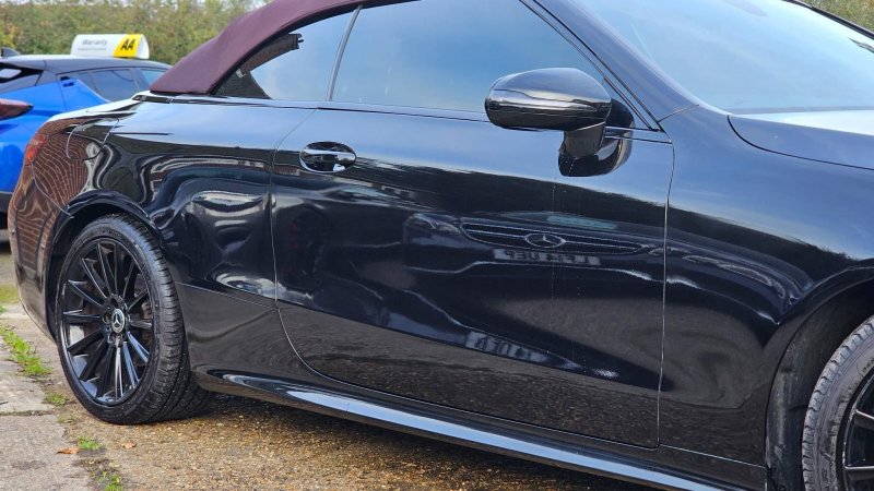 MERCEDES-BENZ E CLASS