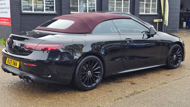 MERCEDES-BENZ E CLASS