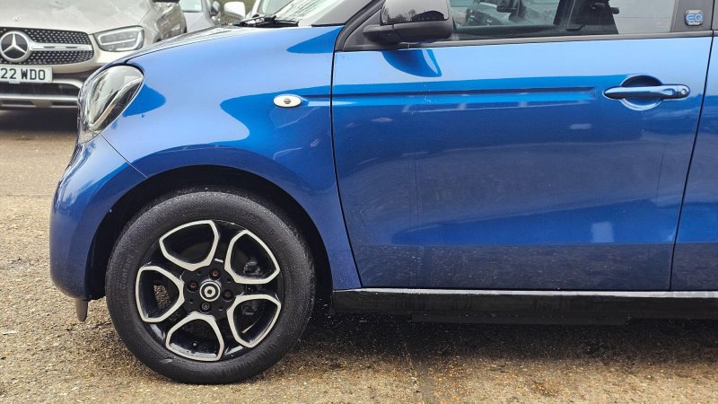 SMART FORFOUR