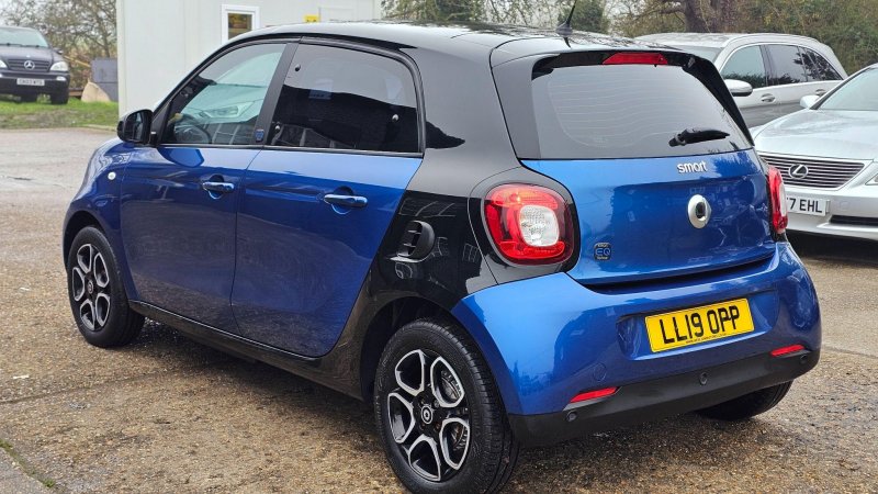 SMART FORFOUR