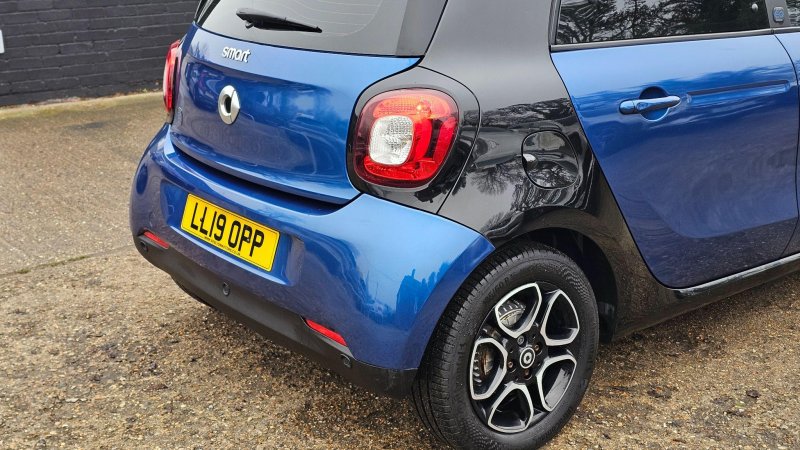 SMART FORFOUR