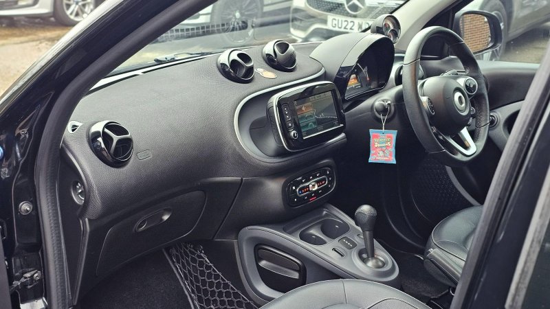 SMART FORFOUR