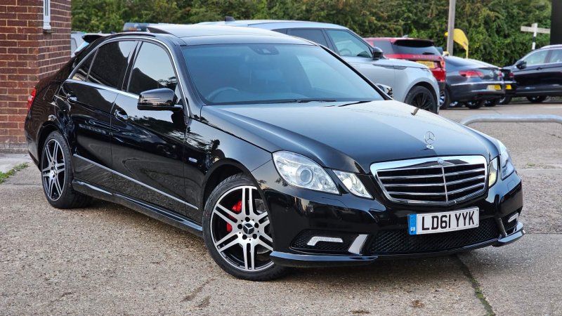 MERCEDES-BENZ E CLASS