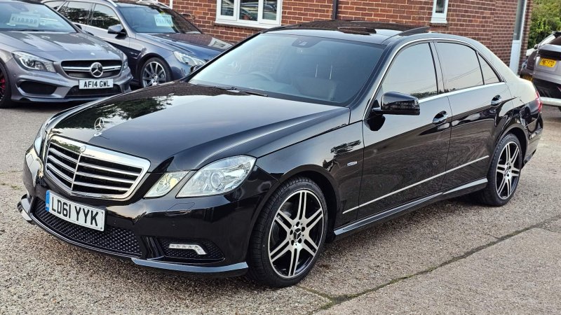 MERCEDES-BENZ E CLASS