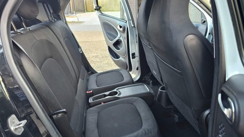 SMART FORFOUR