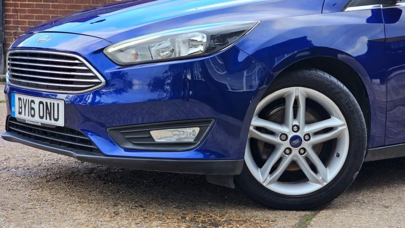 FORD FOCUS