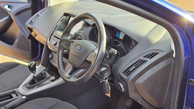 FORD FOCUS