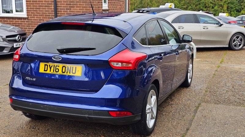 FORD FOCUS