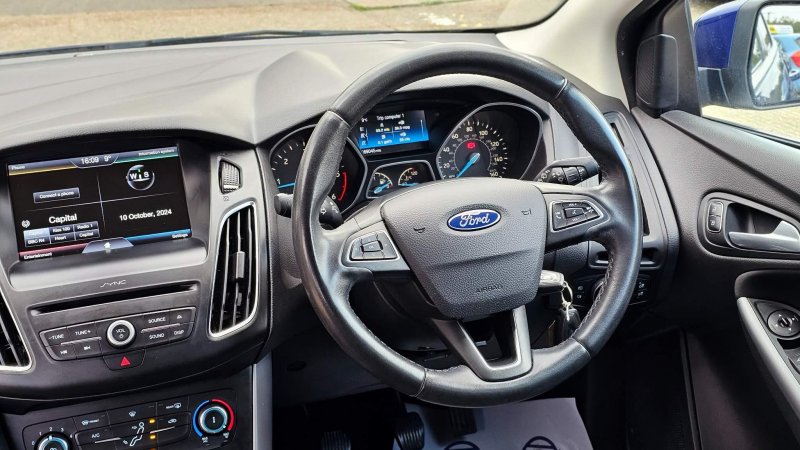 FORD FOCUS