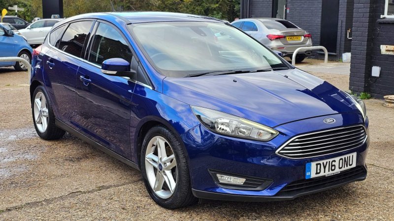 FORD FOCUS