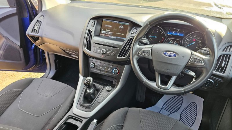 FORD FOCUS