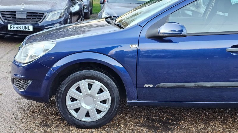VAUXHALL ASTRA