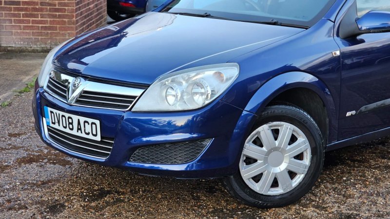 VAUXHALL ASTRA