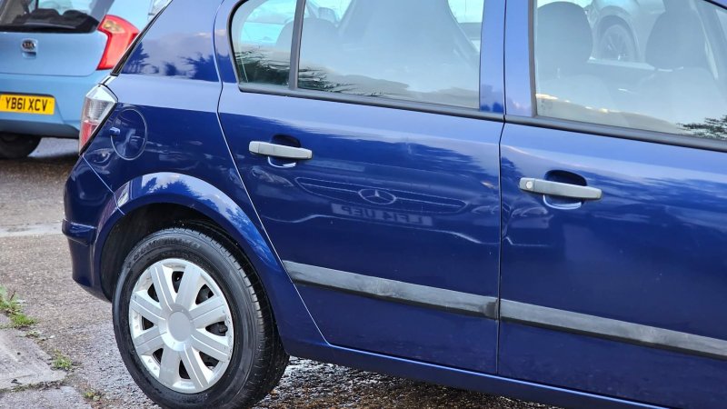 VAUXHALL ASTRA