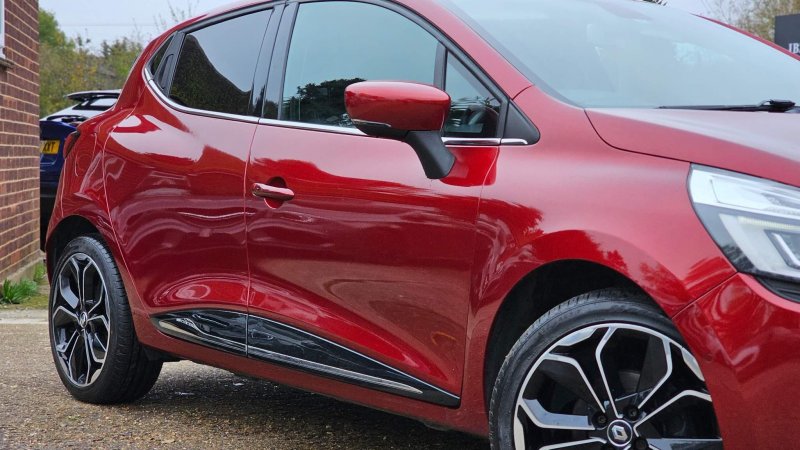 RENAULT CLIO
