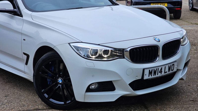 BMW 3 SERIES