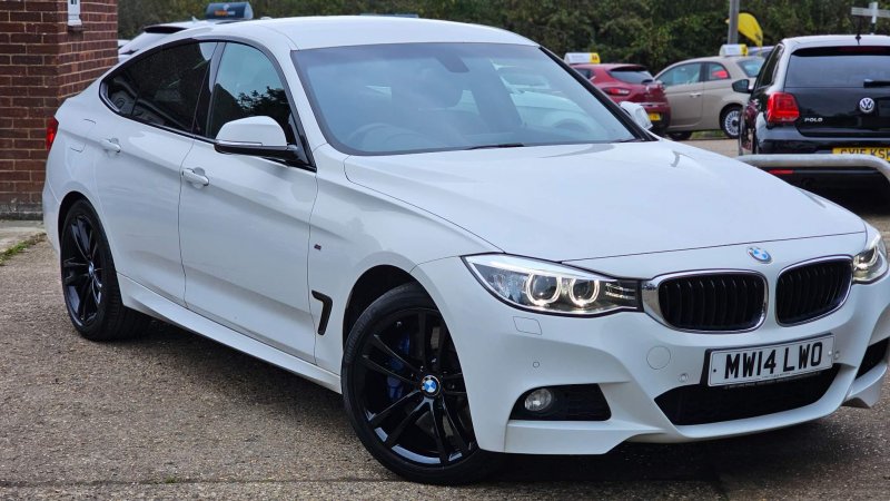 BMW 3 SERIES