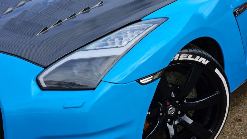 NISSAN GT-R