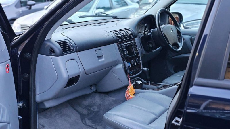 MERCEDES-BENZ M CLASS