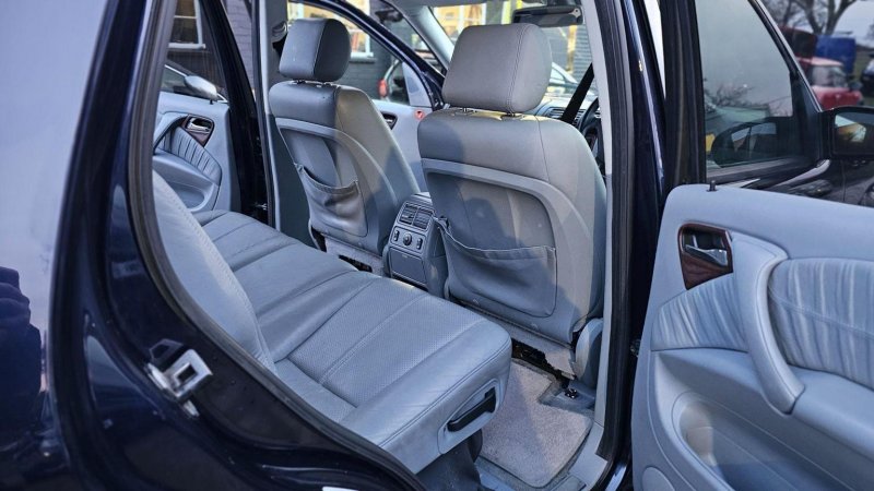 MERCEDES-BENZ M CLASS