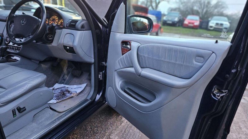 MERCEDES-BENZ M CLASS