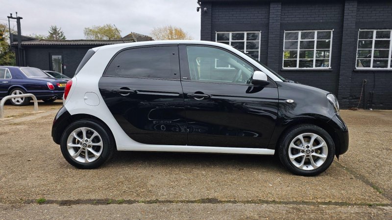SMART FORFOUR