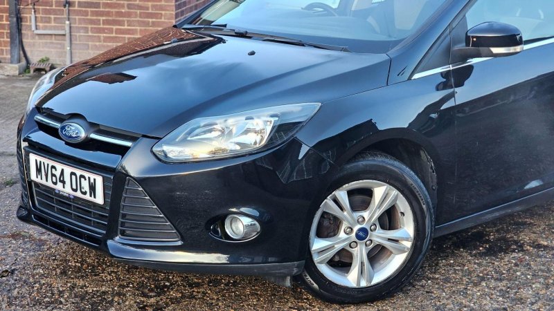 FORD FOCUS