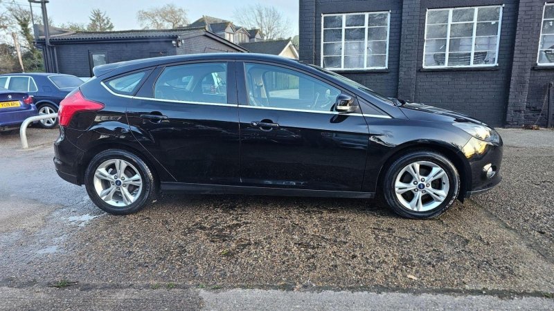 FORD FOCUS