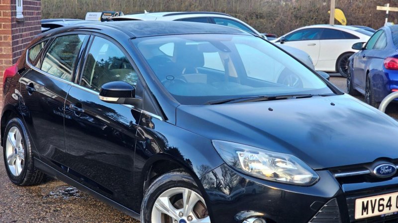 FORD FOCUS