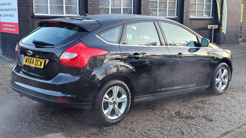 FORD FOCUS