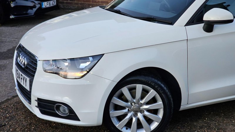 AUDI A1