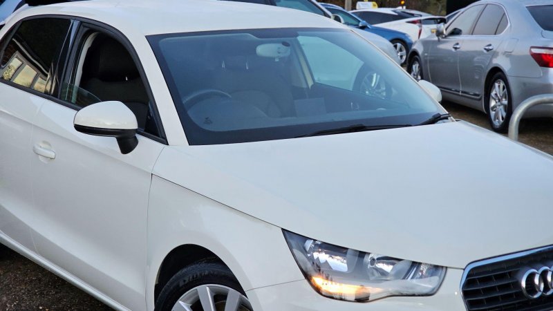 AUDI A1