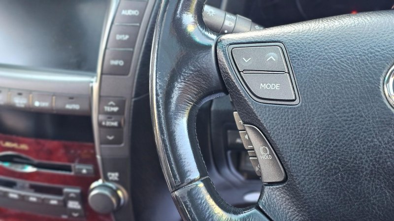 LEXUS LS