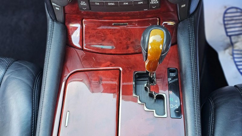 LEXUS LS