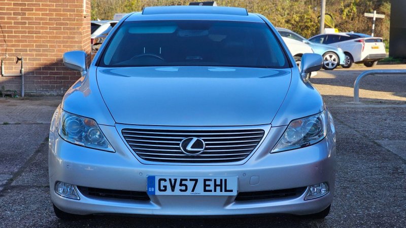 LEXUS LS