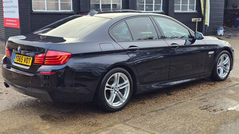 BMW 5 SERIES