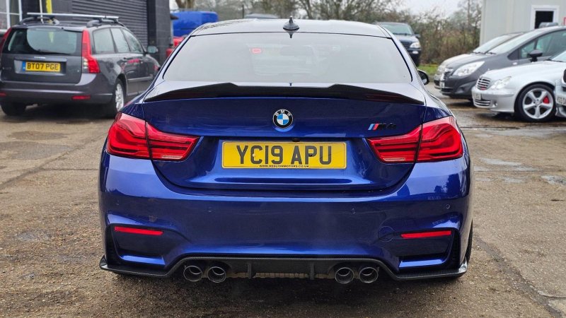 BMW M4