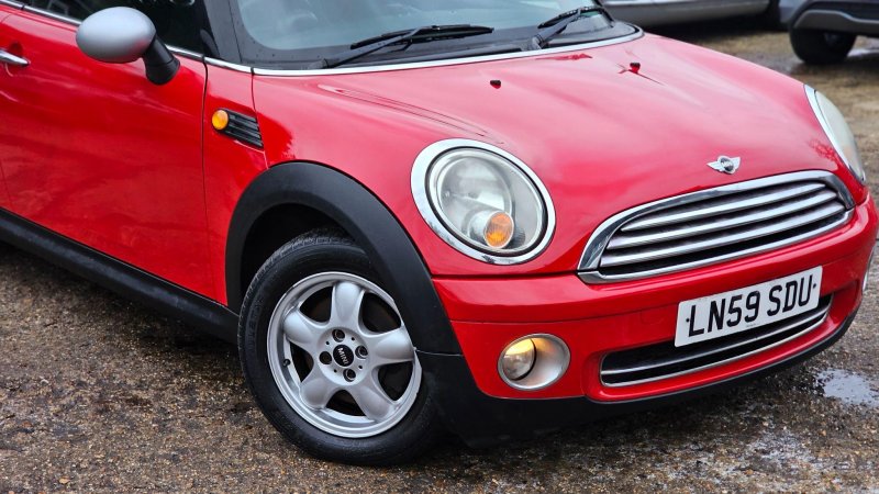 MINI CLUBMAN