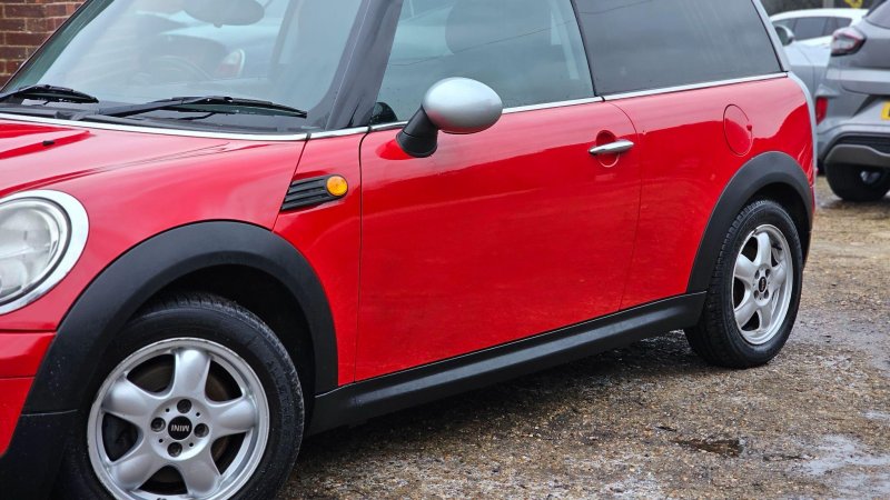 MINI CLUBMAN
