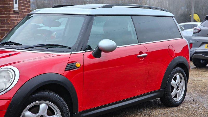 MINI CLUBMAN