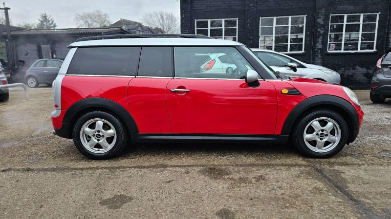MINI CLUBMAN