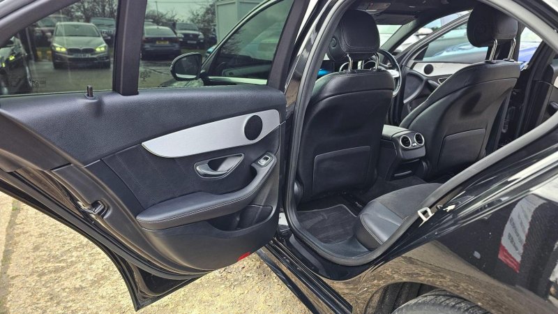 MERCEDES-BENZ C CLASS