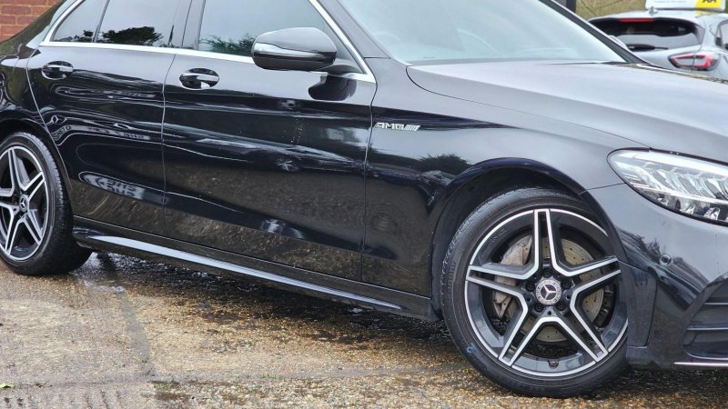 MERCEDES-BENZ C CLASS