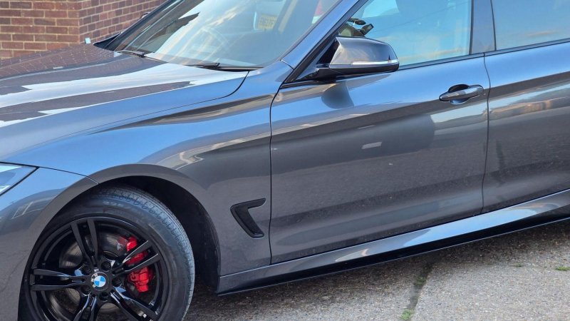 BMW 3 SERIES