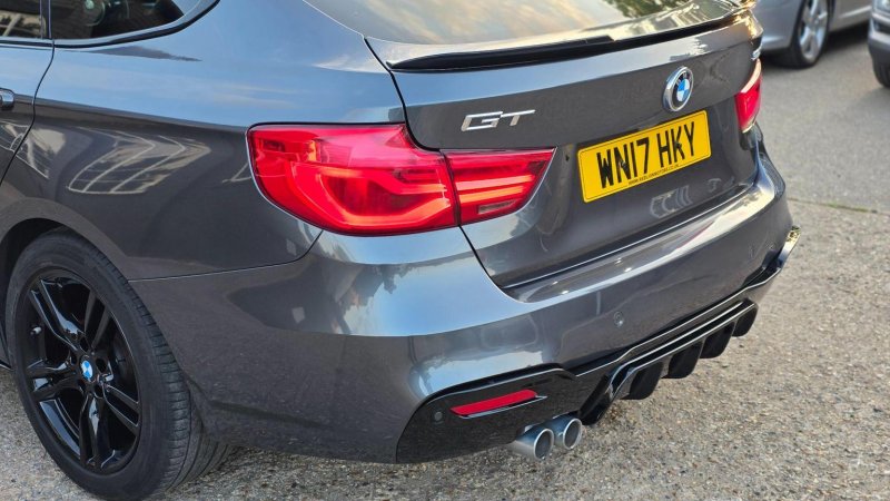 BMW 3 SERIES