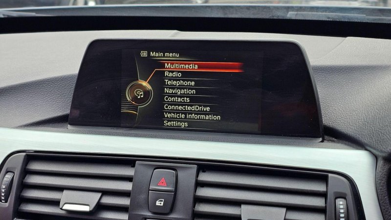 BMW 3 SERIES